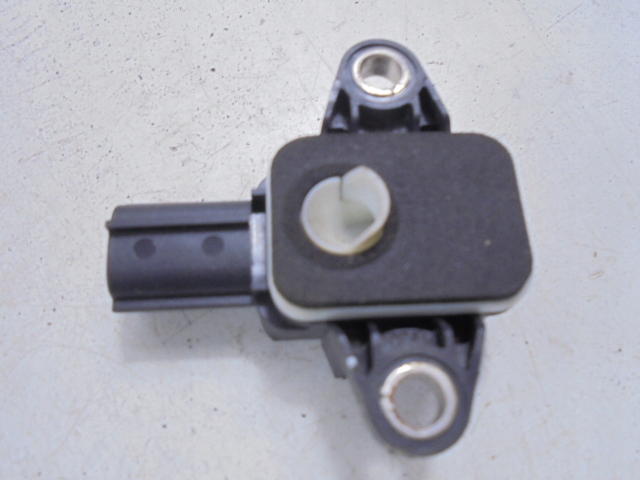 фото №9, Audi a3 8p датчик блок керування датчик ударний 8p0955557