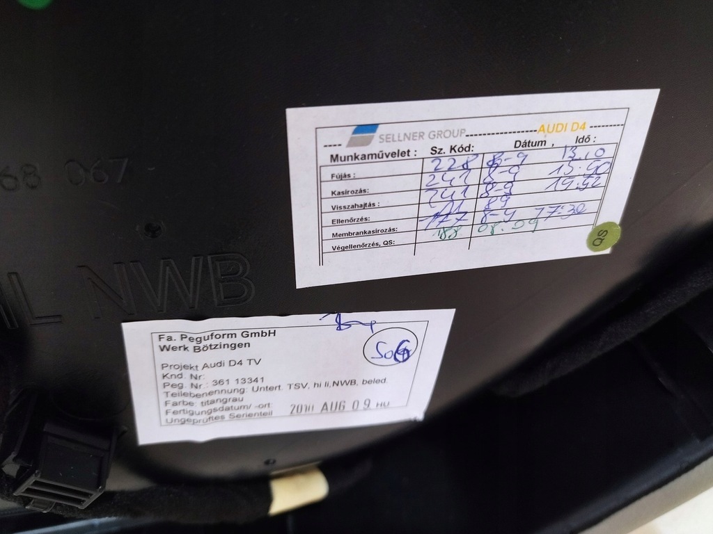 фото №14, Обшивка дверь audi оригинальный номер 4h0868067