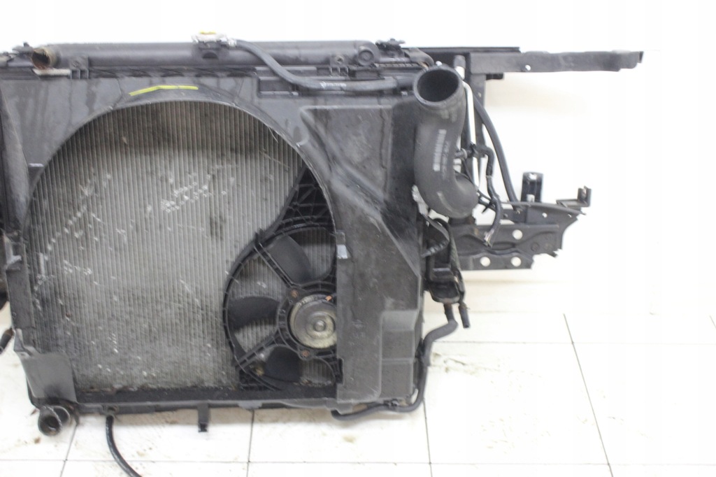 фото №6, Pas передний радиатор navara d40 pathfinder r51 2005r- 2.5 dci автоматическая коробка передач