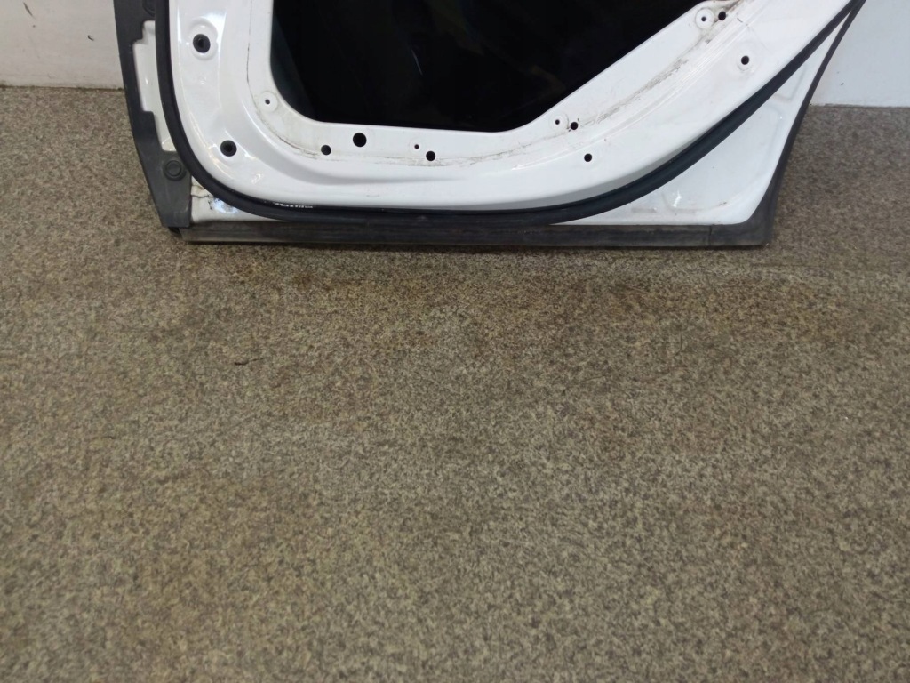 Двері праве задній sedan 149 mercedes-benz e-klasa v 2016-2023 w213 Оригінал