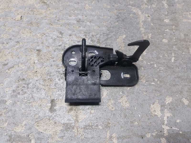 фото №1, Vw passat cc lift засов замок капот 3c8823480b