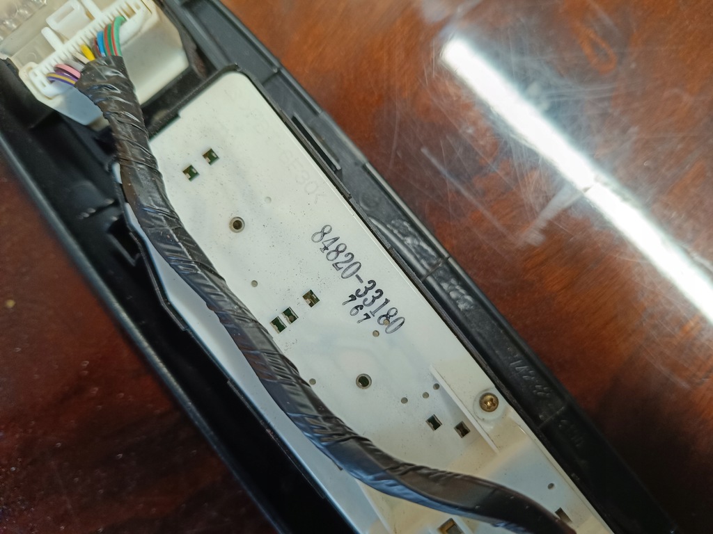 фото №7, Переключатель панель окон toyota camry 84820-33180