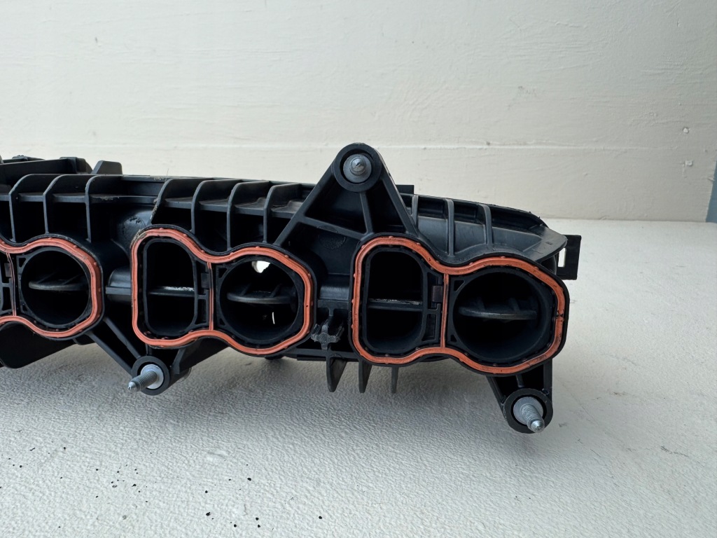 Bmw f01 f06 f12 f13 f10 f11 x5 x3 коллектор впускной  7811909 11 857079101 Киев