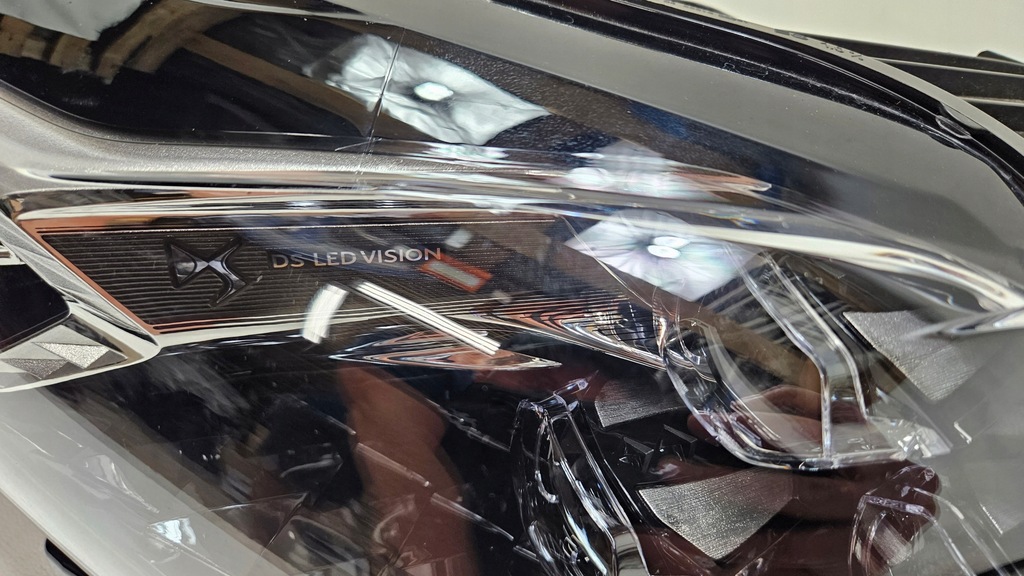 фото №14, Лампа ліва перед citroen ds3 crossback 9820840780