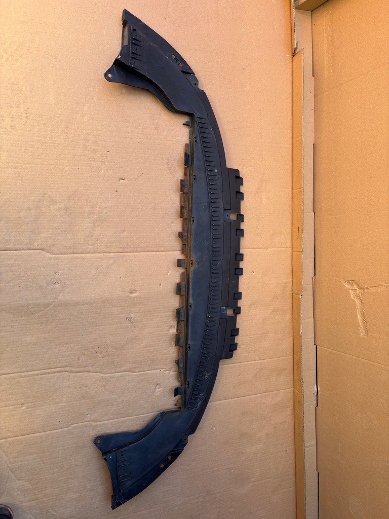 фото №11, Volvo s40 ii lift бампер перед 30744904 bp8bb kompletny с плита нижняя