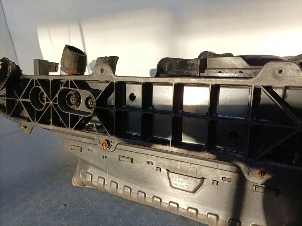 фото №13, Hyundai i40 i fl 1.7 d усилитель pas передний