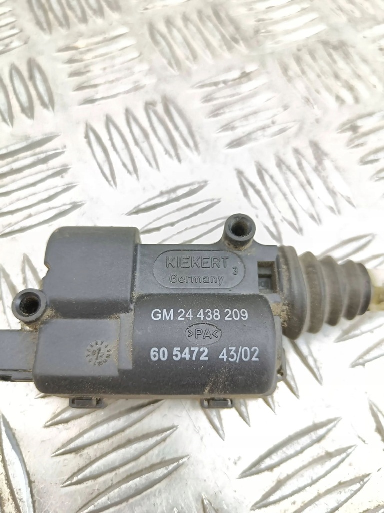 фото №7, Opel signum 2005 моторчик / привод замка центрального