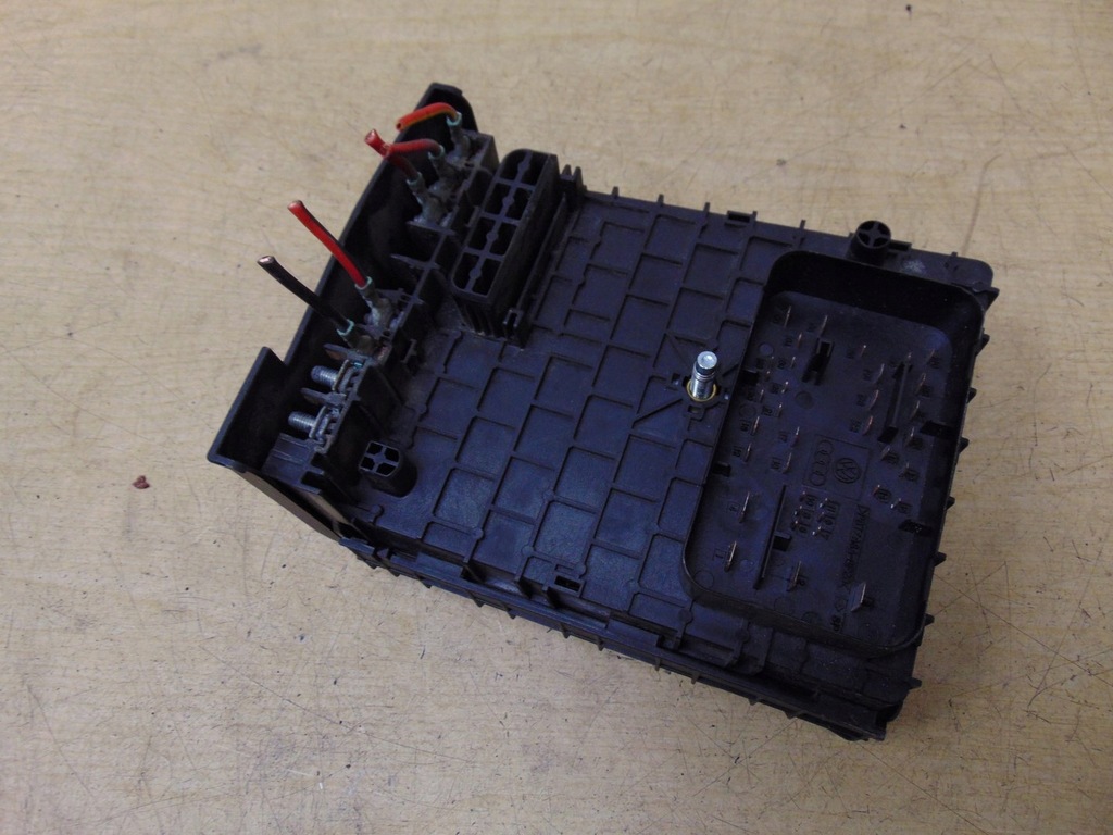 фото №7, Коробка предохранителей vw passat b7 1.6 tdi