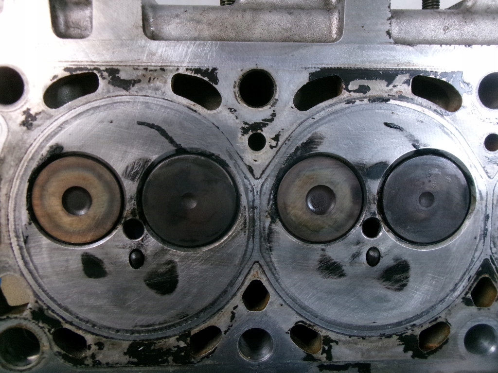 Peugeot 206 2.0hdi 8v 90km головка двигателя 9634963010 rhy с Разборки