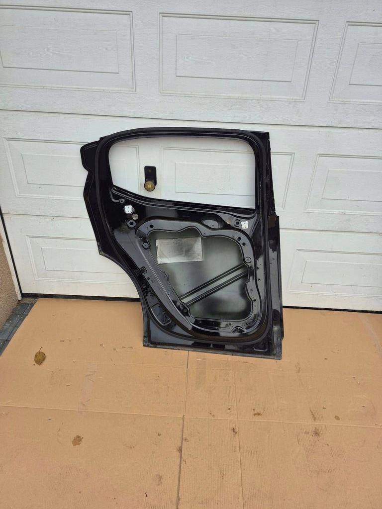 фото №4, Двері ліва задня polestar 2