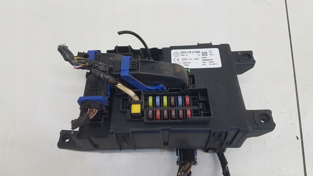 фото №1, Коробка запобіжників grande punto 00517817580