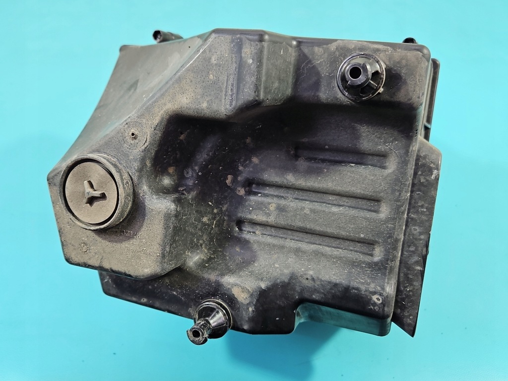 фото №8, Корпус фильтра воздуха jaguar xe gx73-9600-db 4013319c 2.0d