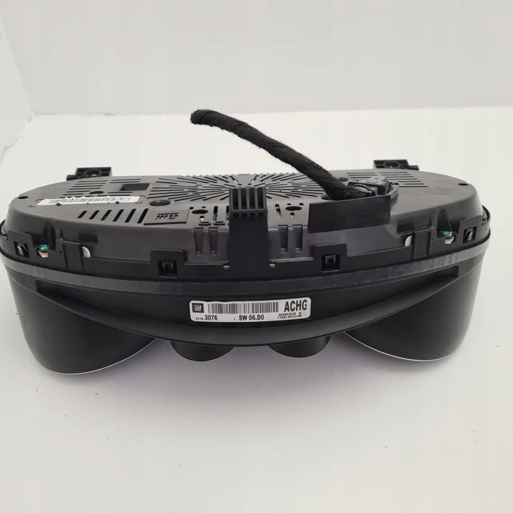 фото №4, Opel insignia a счетчик приборы eu