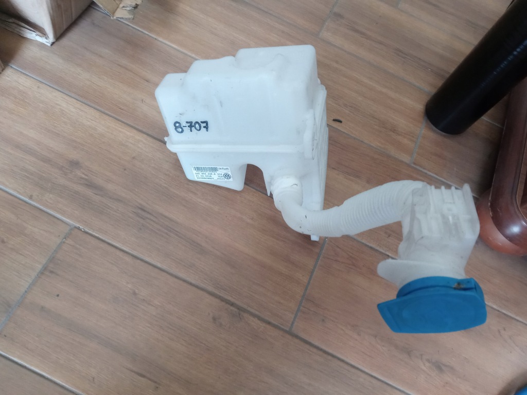 фото №1, Бак жидкость spryskiw. vw golf vii r 55g0955448r