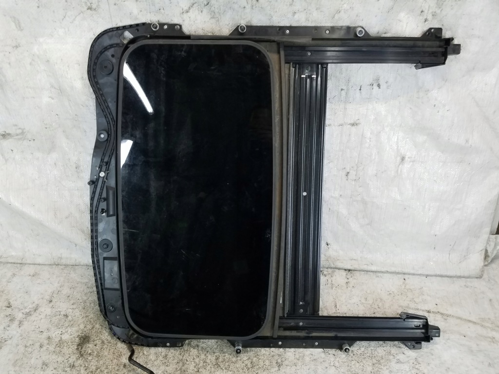 Люк volvo v50 Оригинал