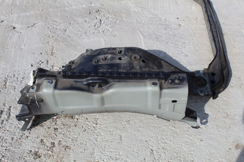 Ремінь передній підкрилок range rover sport l320 Доставка