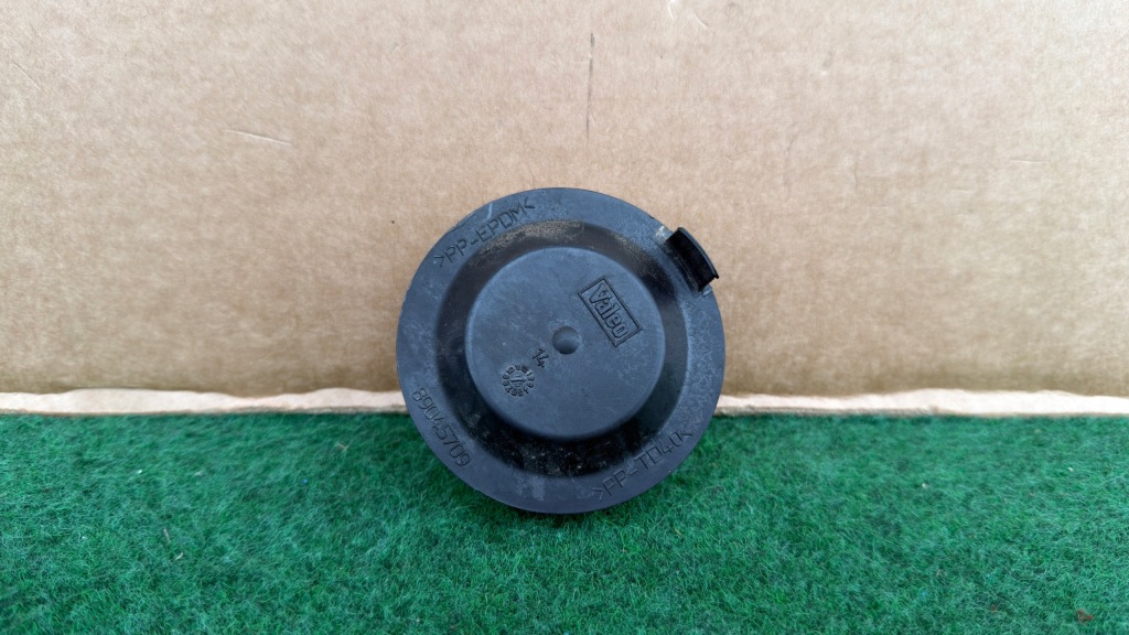 Купити Заглушка кришка лампи dacia logan sandero 2 renault scenic c4 jra12