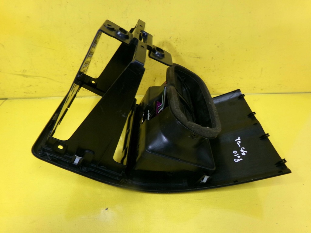 фото №8, Рамка радіо панелі приладової панелі volkswagen polo iii 6n0858069c nr46