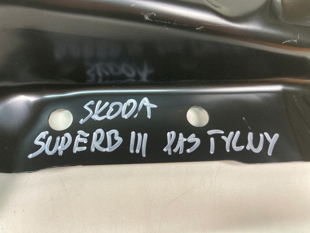 фото №8, Pas задний skoda superb iii 3v9