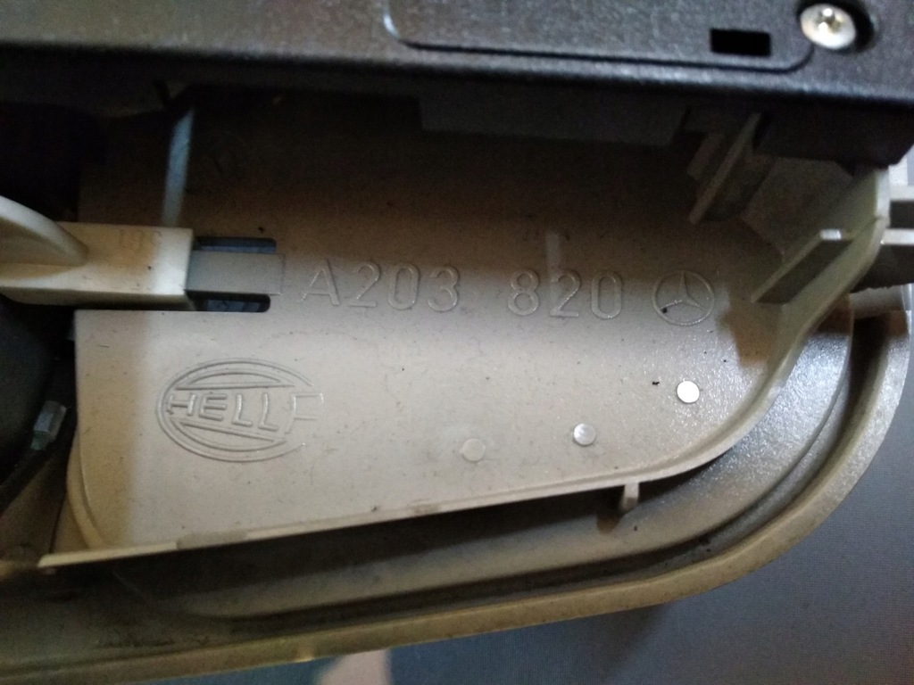 фото №8, Mercedes-benz w203 лампа потолочный a2038201001