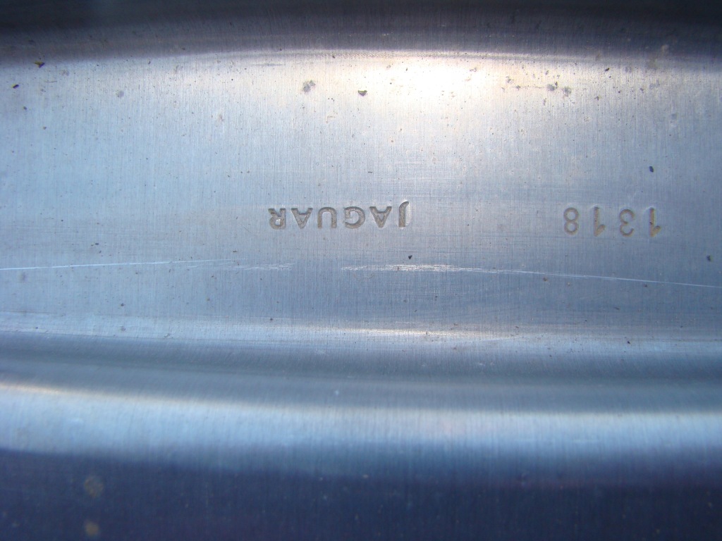 фото №3, Jaguar e-pace . балка задня