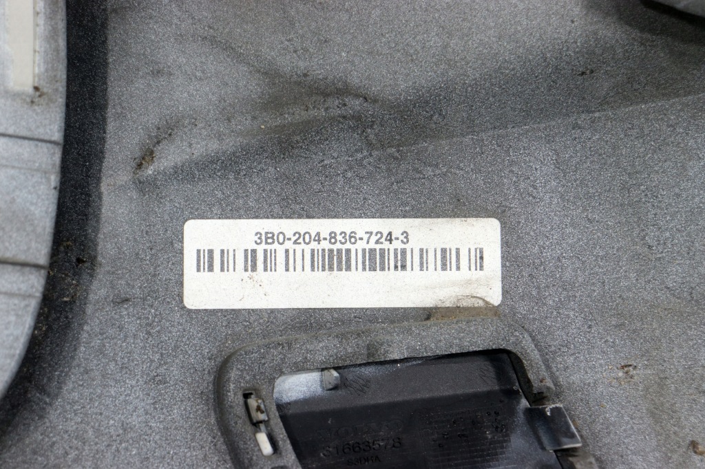 фото №11, Бампер перед передній volvo v60 s60 ii 31690589 j-5889