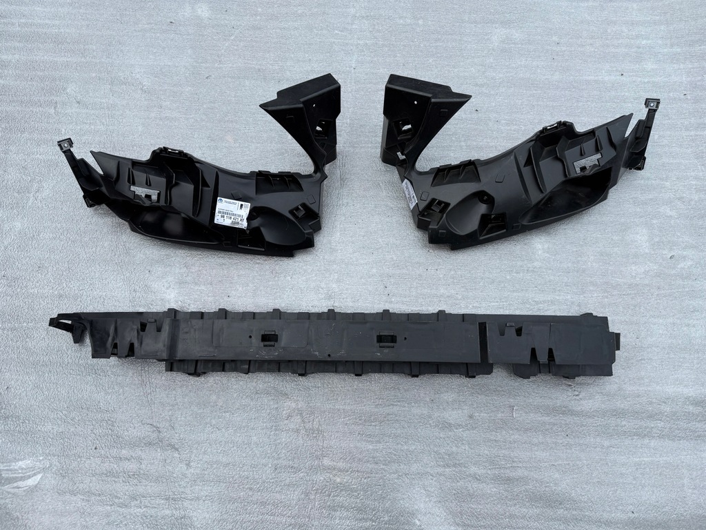 фото №1, Expert scudo jumpy правый направляющая pod фара 9811842177