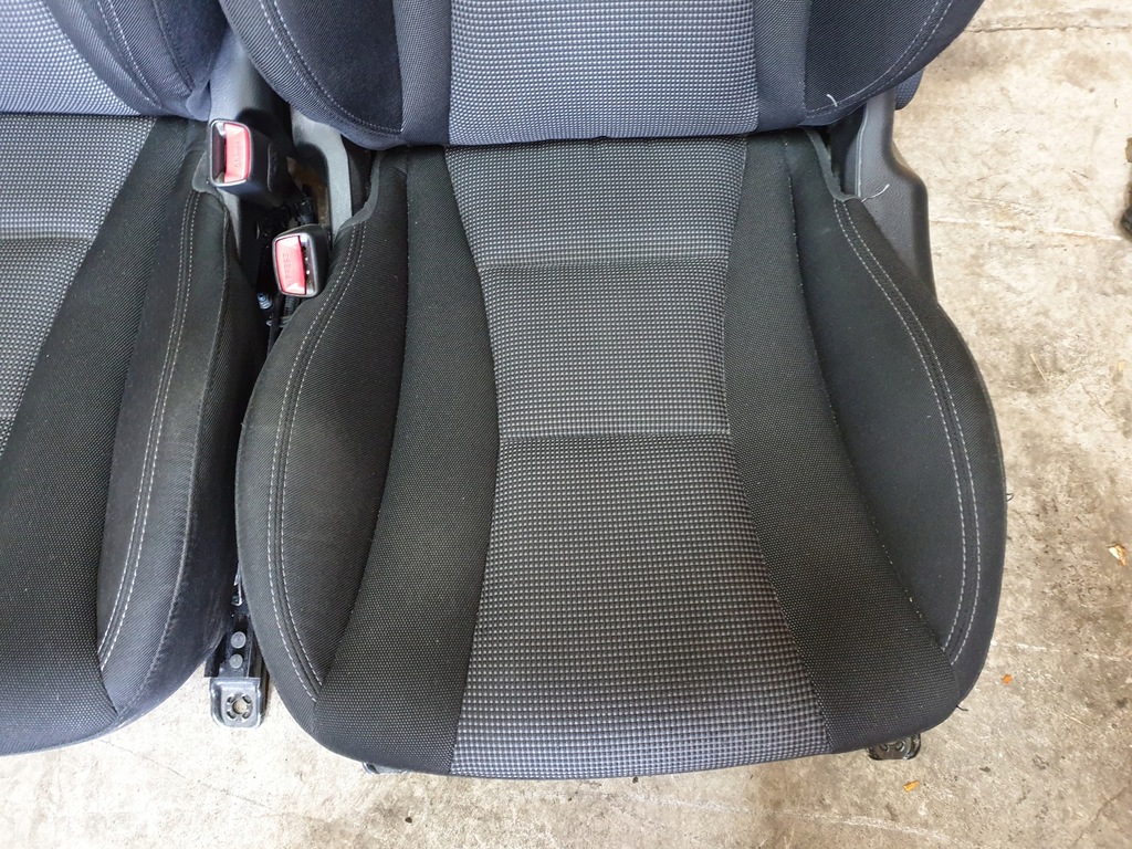 фото №8, Hyundai i30 2 12- hb сиденья заднее сиденье