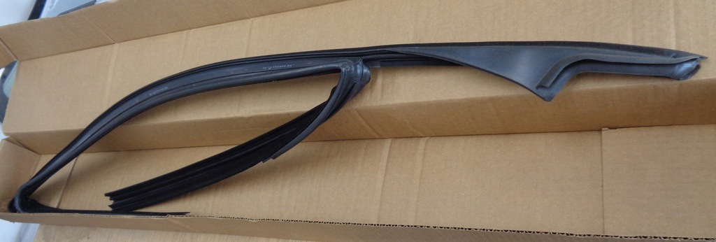 фото №1, Прокладка скло двері mercedes ml gle w166 nowa оригінал