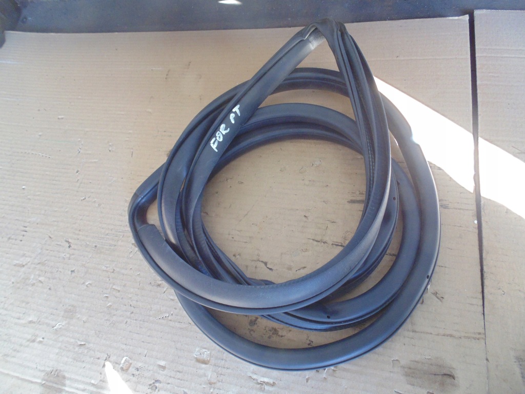 фото №1, Прокладка дверь правый задняя subaru forester iii