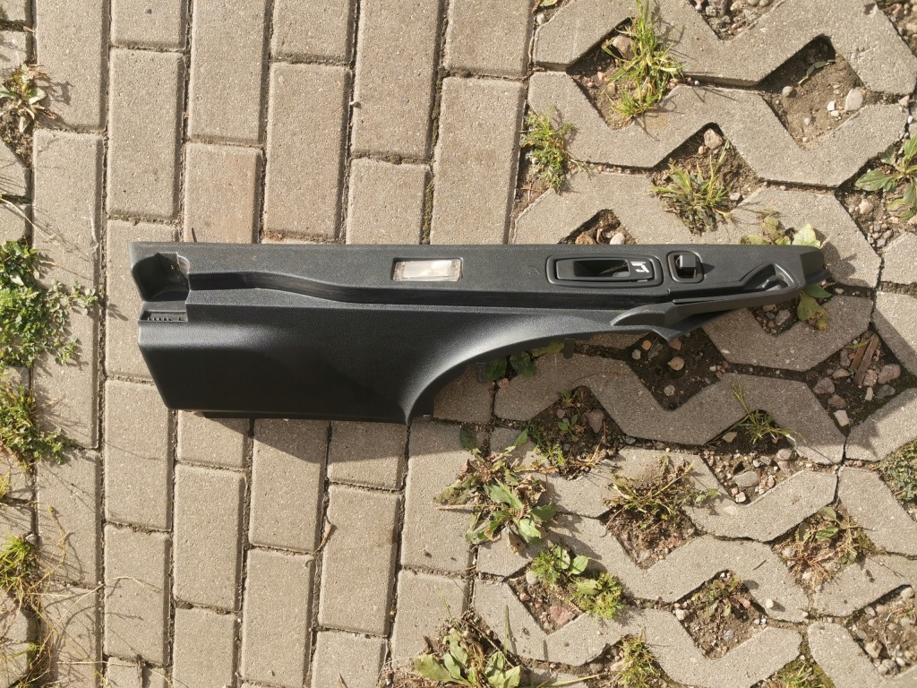 фото №1, Защита багажника обшивка правая renault laguna iii 799120002r