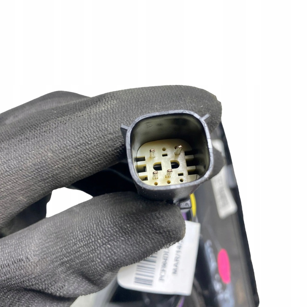 фото №9, Ford escape iv 2022 левая сторона лампы задний крышки багажника