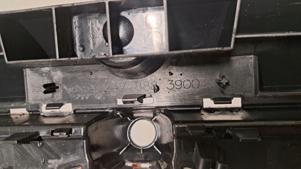 фото №11, Решітка радіатора mercedes gla w247 a2478883900 новий