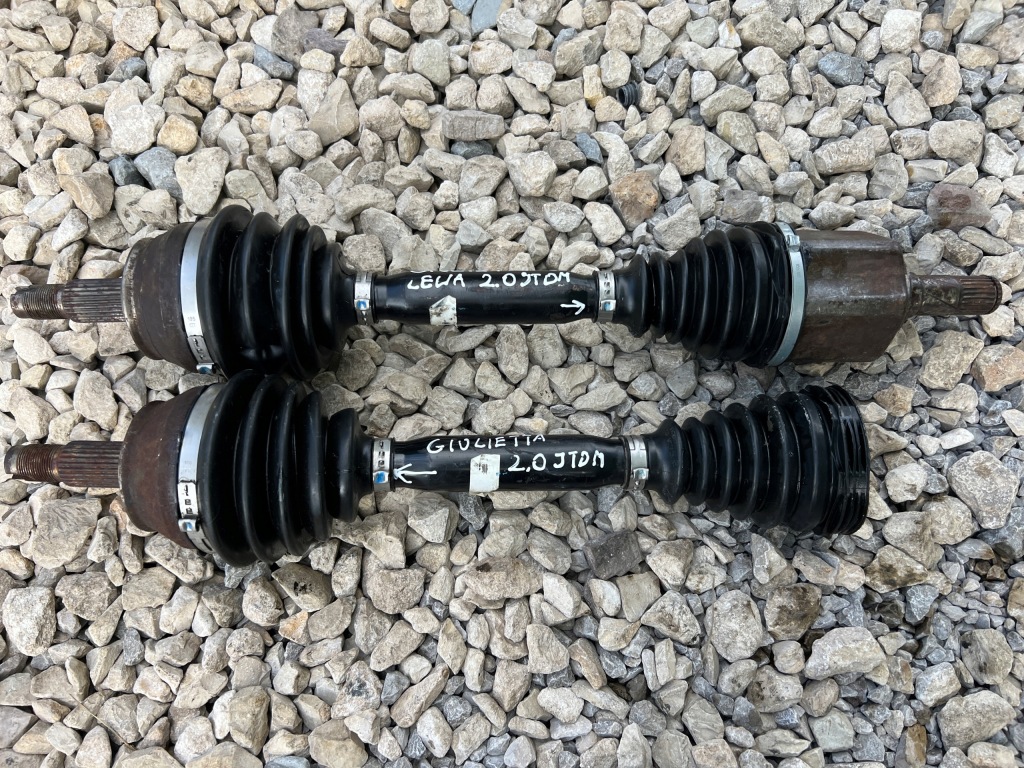 Купити Alfa romeo giulietta привідний вал права перед 2.0 jtdm