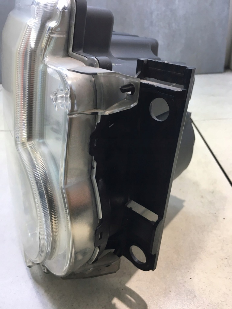 фото №11, Лампа правый перед discovery iii xbc001062