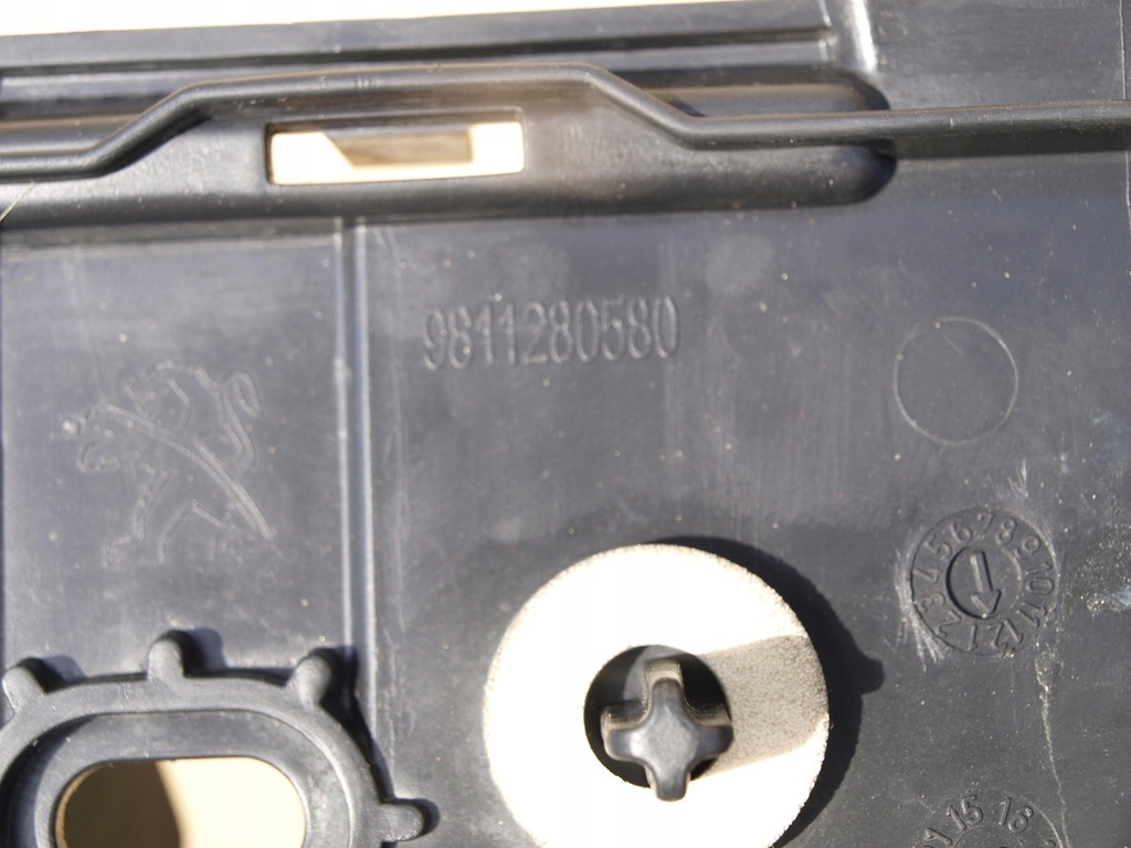 фото №9, Підсилювач задня напрямна бампер peugeot 3008 ii новий