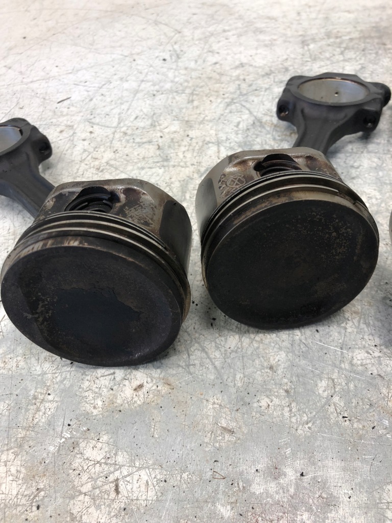 фото №7, Поршни шатун vw skoda audi auc комплект