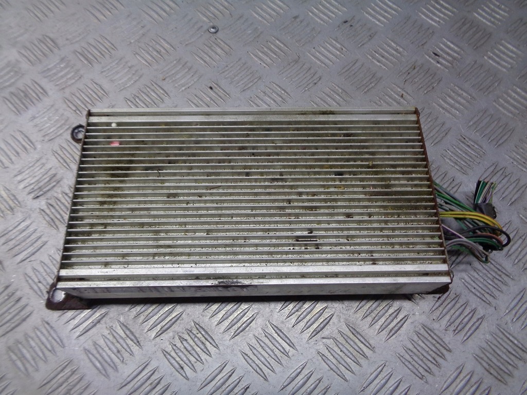 фото №1, Усилитель аудио chrysler pacifica 05082009ad