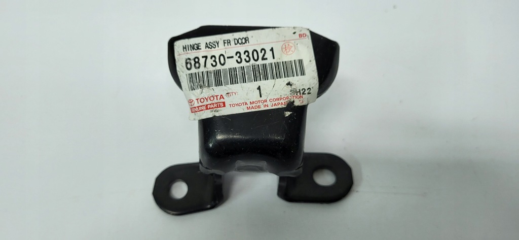 фото №1, Lexus rx prius rav4 yaris ii петля дверь левый перед dół нижний 68730-33021