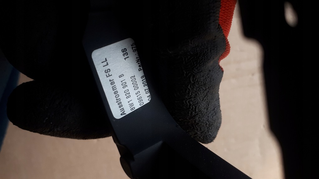 фото №6, S4 b9 a4 8w рамка решётка обдув левая 8w1820901b