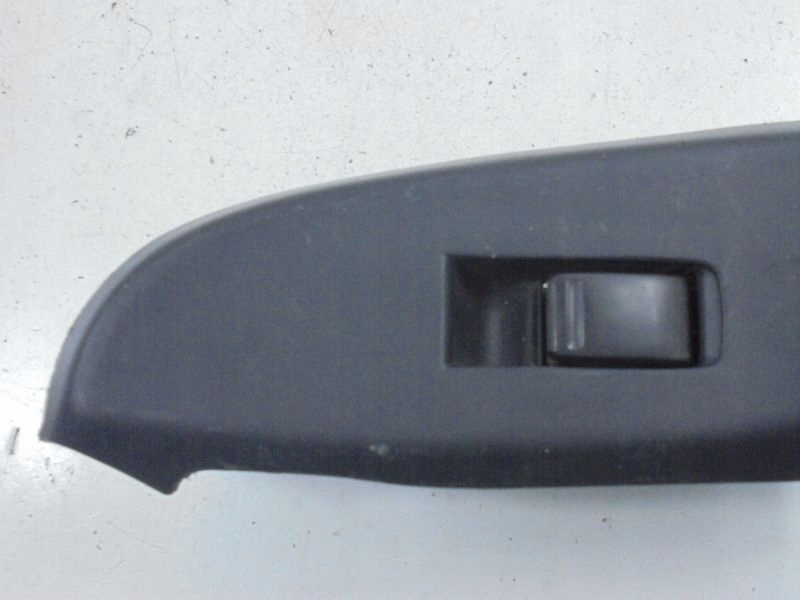 фото №7, Almera n16 вимикач скло задня лівий 82961bm700