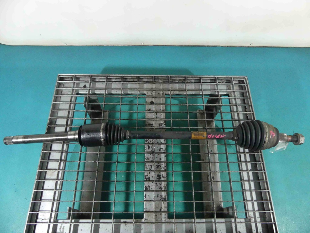 фото №1, Привідний вал перед права mercedes r w251 3.0 cdi