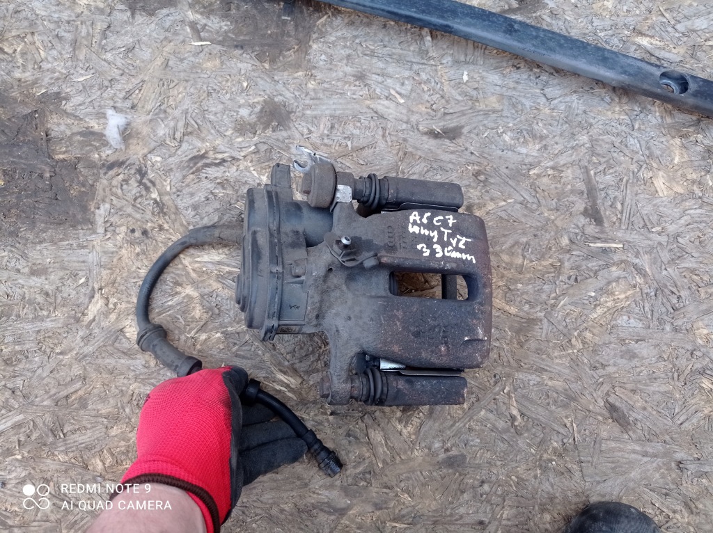 фото №1, Суппорт левый задняя audi a6 c7 330mm