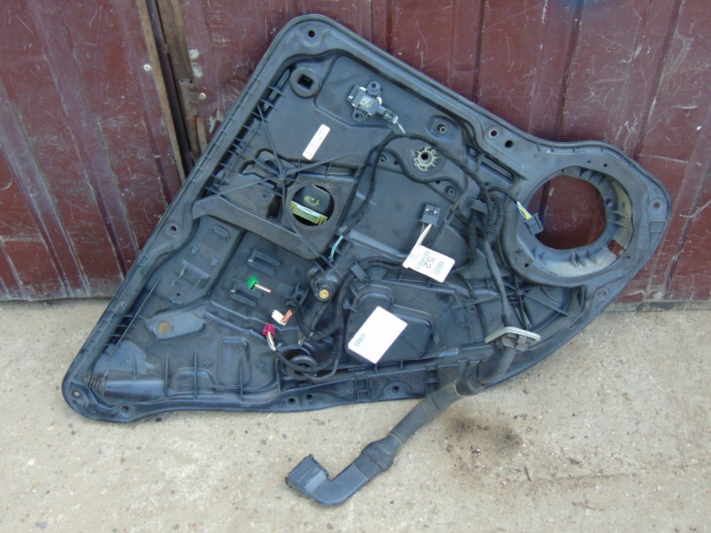 Купить Механизм подъемник стекло левый задний  mercedes w166