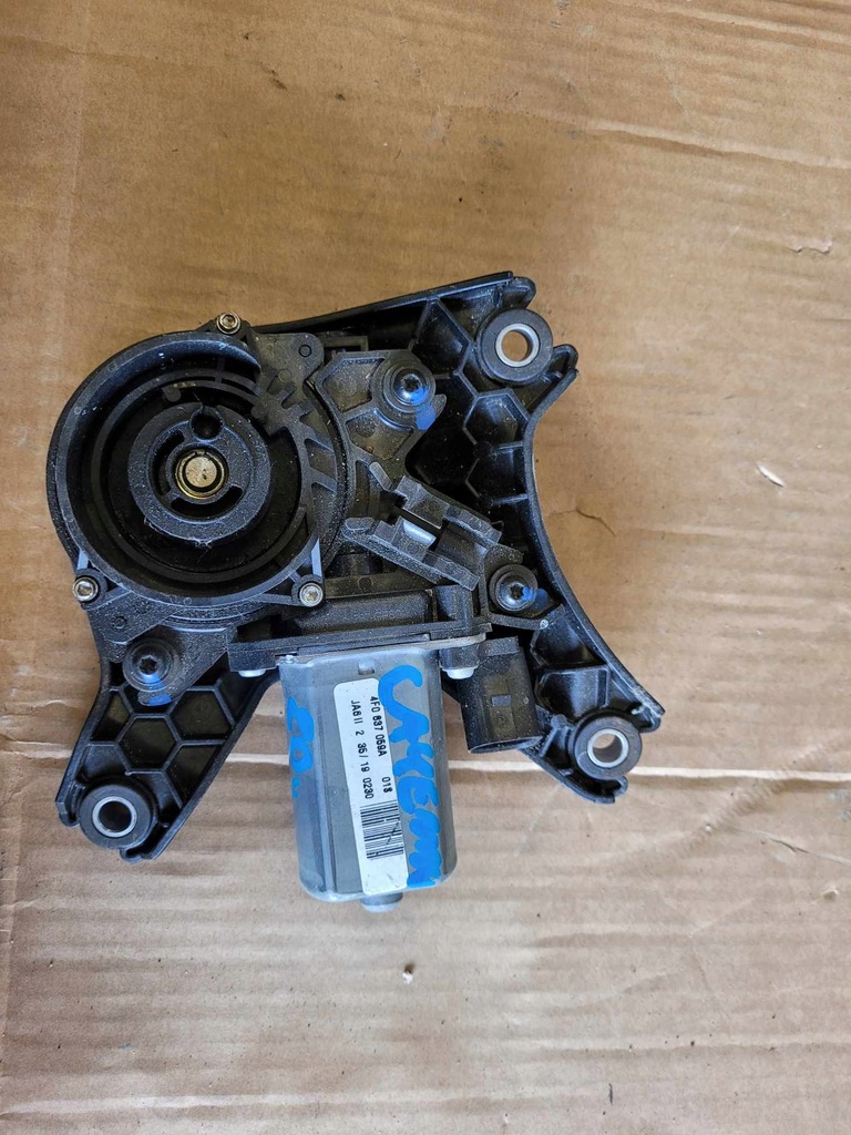 фото №1, Моторчик доводчик двері porsche cayenne 9y