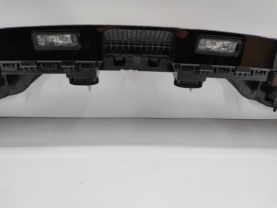 фото №9, Накладка лампа задня 4m8945095q audi q8 rsq8 sae