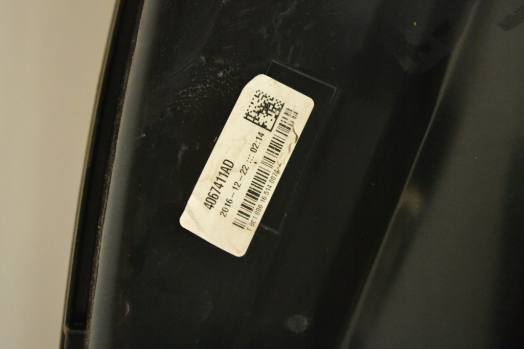 Купити Бак насос adblue audi a4 b9 15-19 8w0131878am 4077103ad 4067411ad