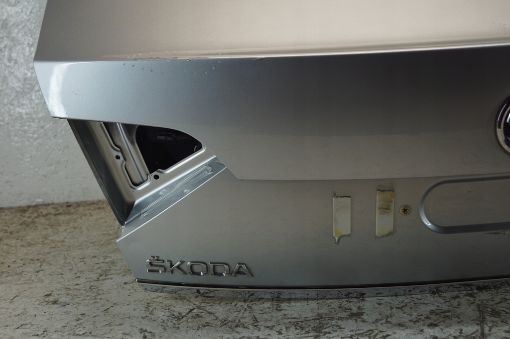 фото №8, Крышка багажника багажника задняя skoda superb ii lift hb
