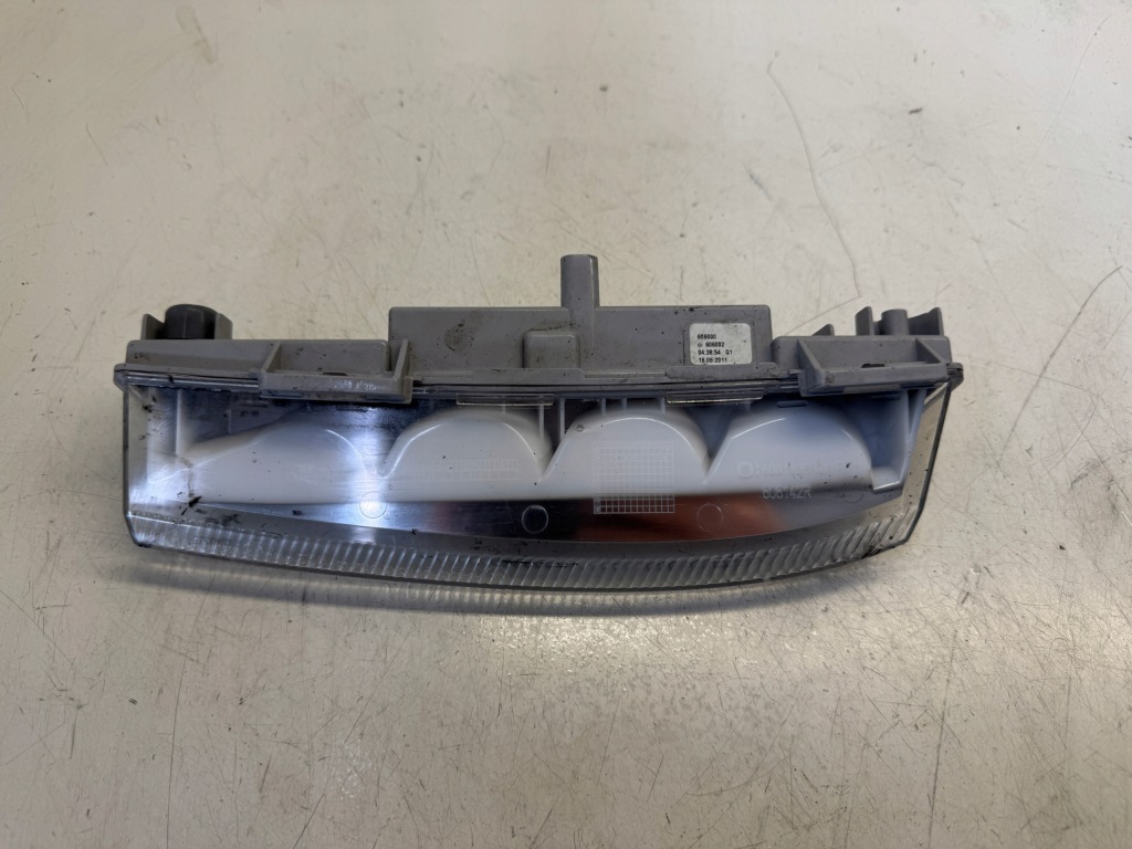 Купити Mercedes w204 протитуманна фара led правий a2049069000