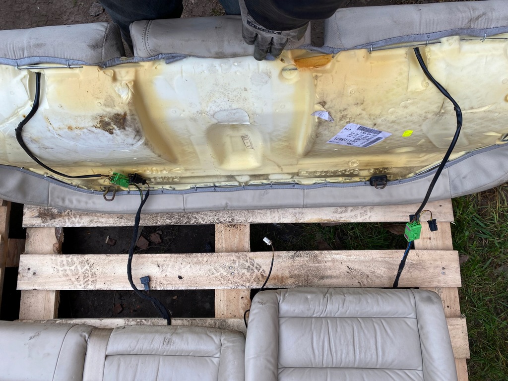 фото №7, Сиденья skoda superb 1 01-08r. бежевые электрический с подогревом заднее сиденье задняя